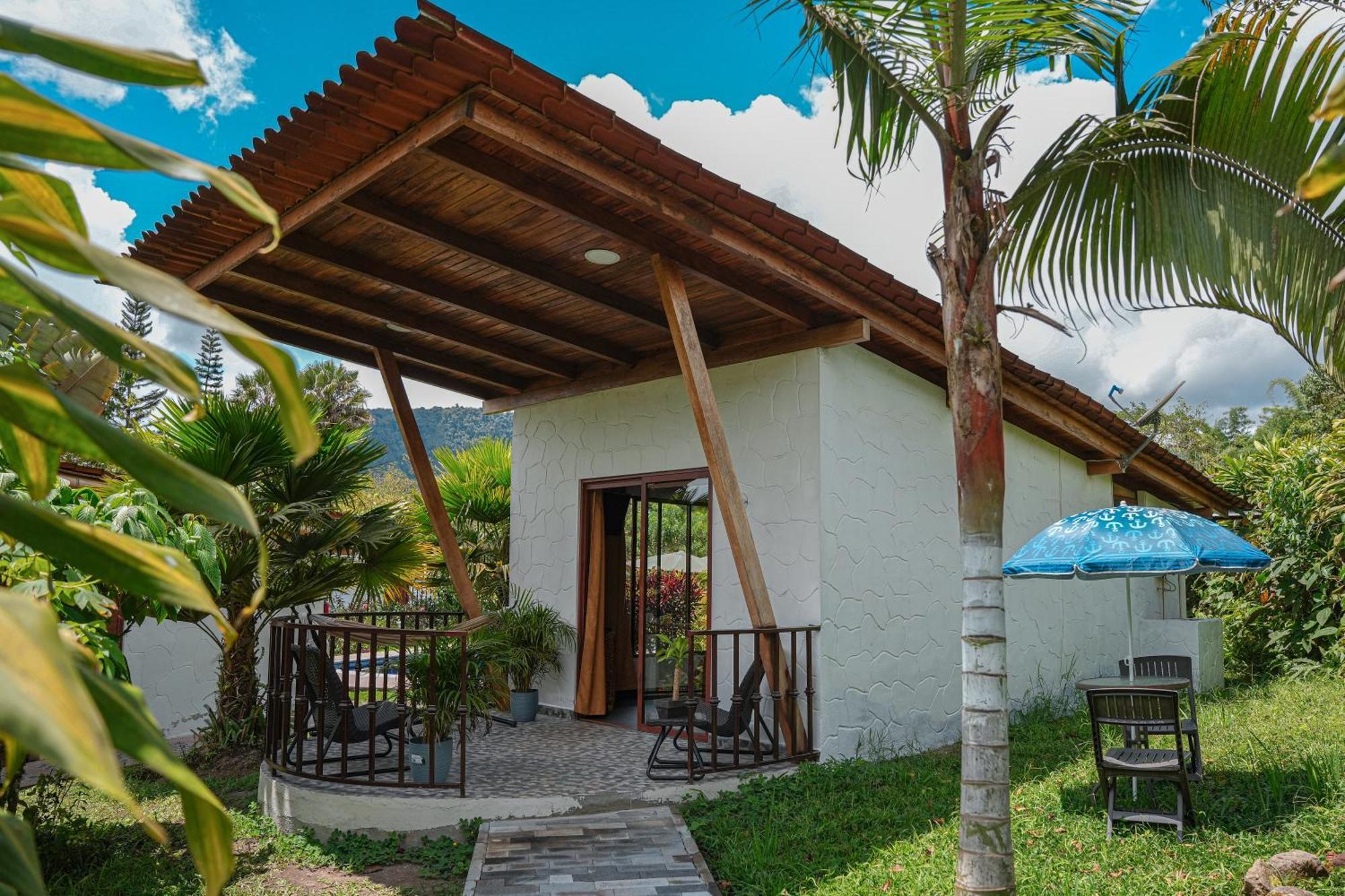 Coffee Lodge Cristal Glamping & Spa Mindo Exterior photo