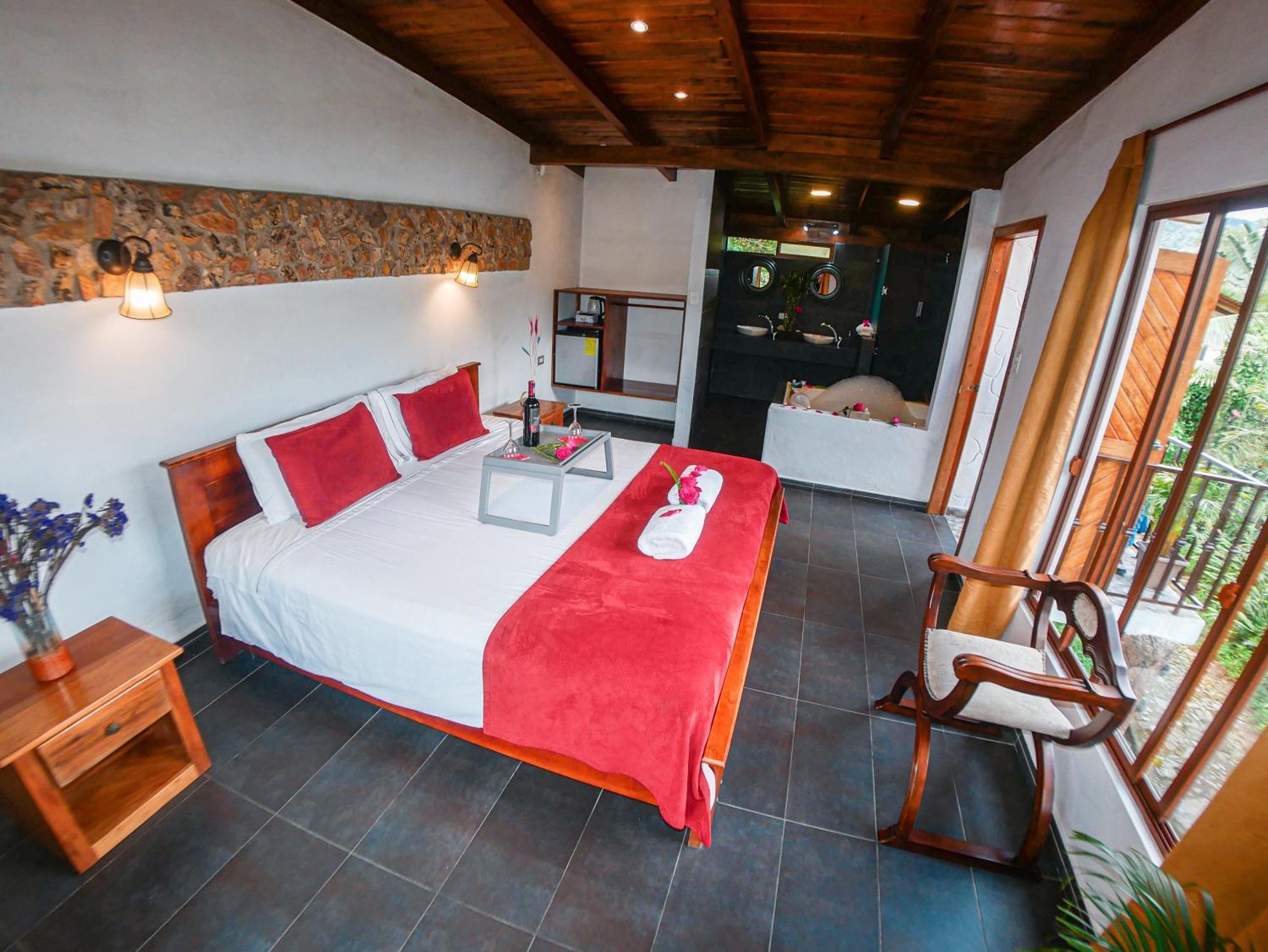 Coffee Lodge Cristal Glamping & Spa Mindo Exterior photo