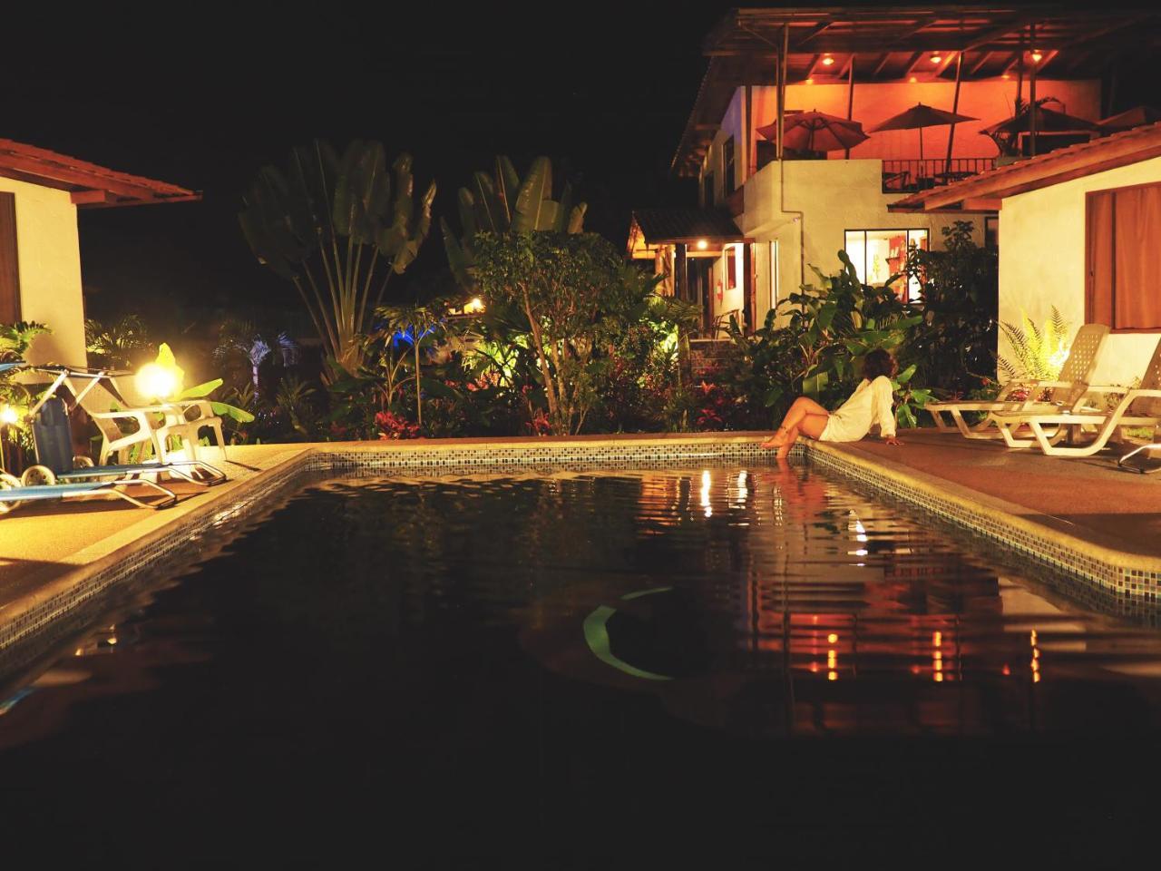 Coffee Lodge Cristal Glamping & Spa Mindo Exterior photo