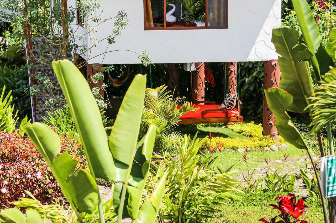 Coffee Lodge Cristal Glamping & Spa Mindo Exterior photo
